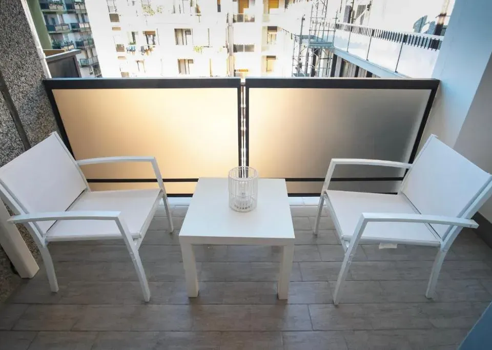 Photo 6 of 10, Rossani Miniapartdeluxe - Business Suite
