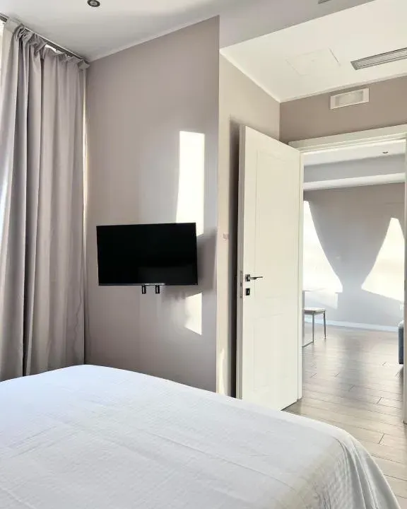 Photo 5 of 10, Best Stay-Calefati 80 Suite Apartment
