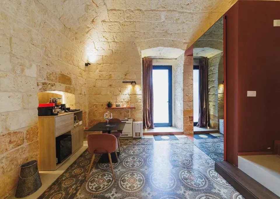 Photo 2 of 10, Harmonies BnB - Luxury Suites & Family Room Bari