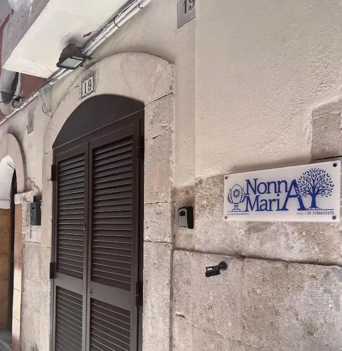 Photo 10 of 10, Nonna Maria