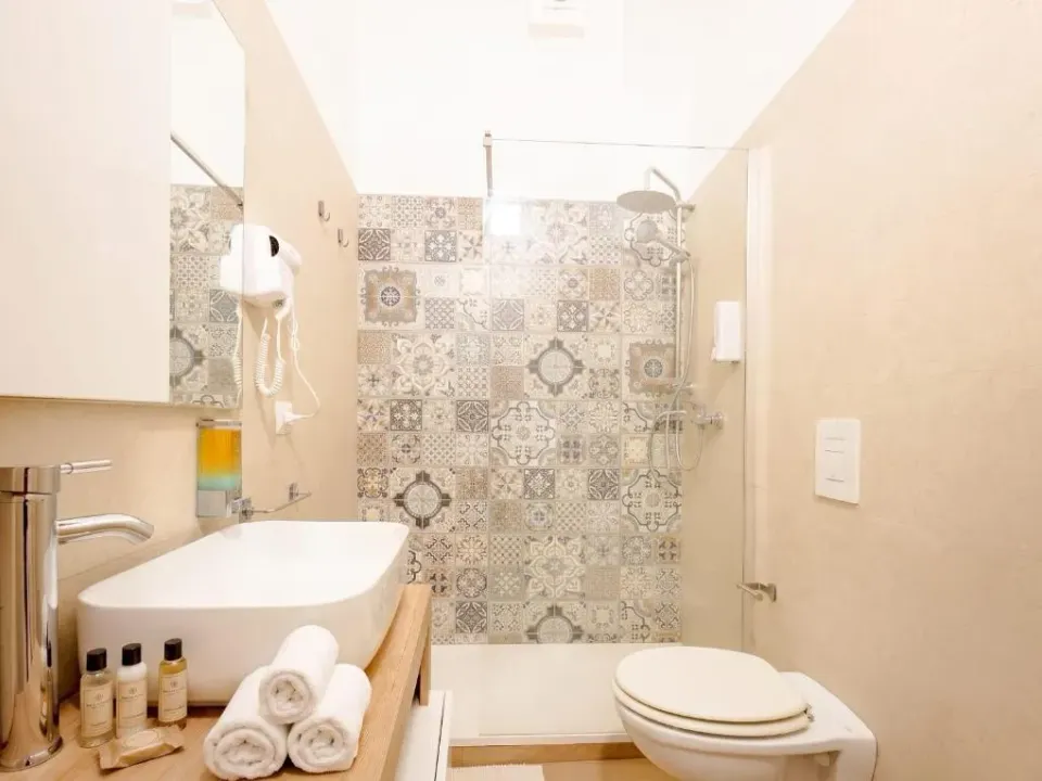 Photo 8 of 10, Vecchia Bari Apartments