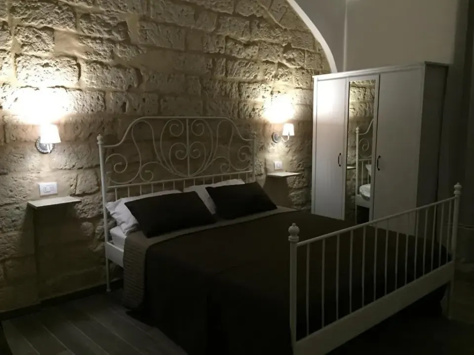 Photo 9 of 10, B&B 62 Marinai