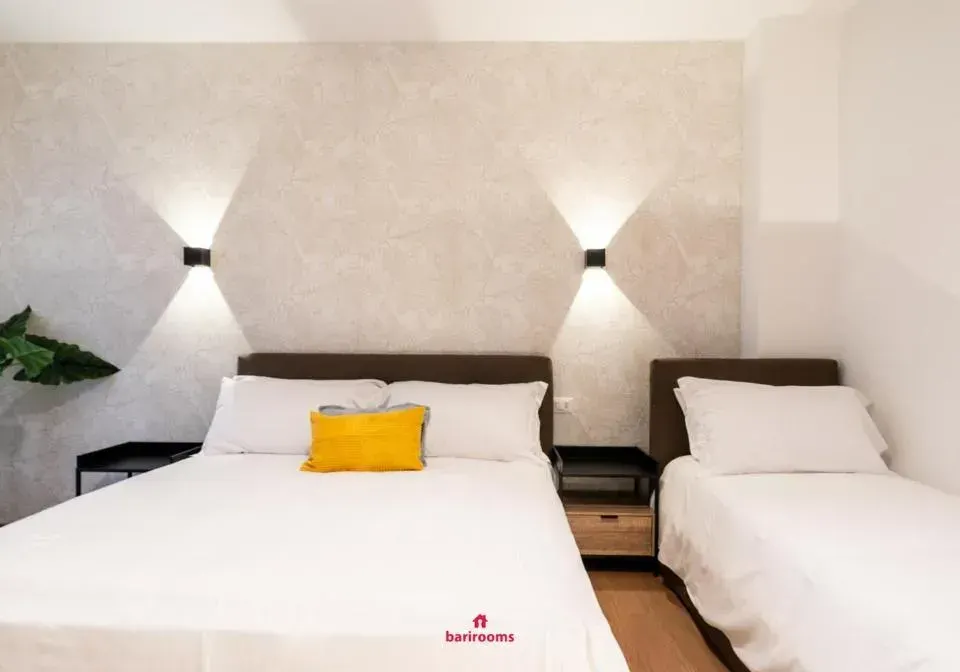 Photo 4 of 10, Barirooms - Petruzzelli