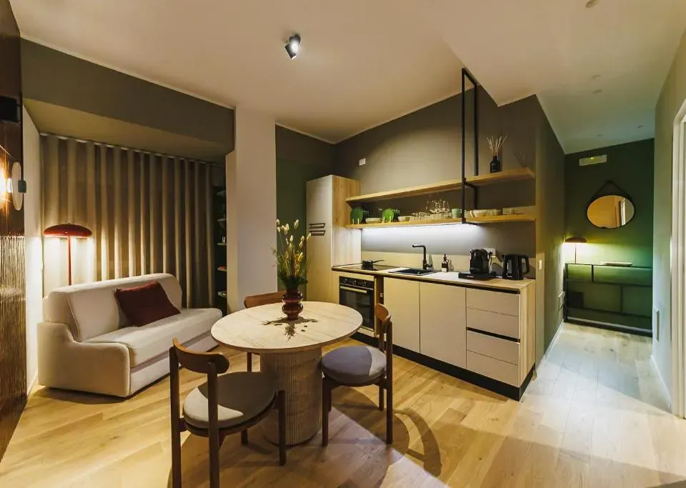 Photo 3 of 10, Casa Bolero 48 - Elegant Downtown Stay