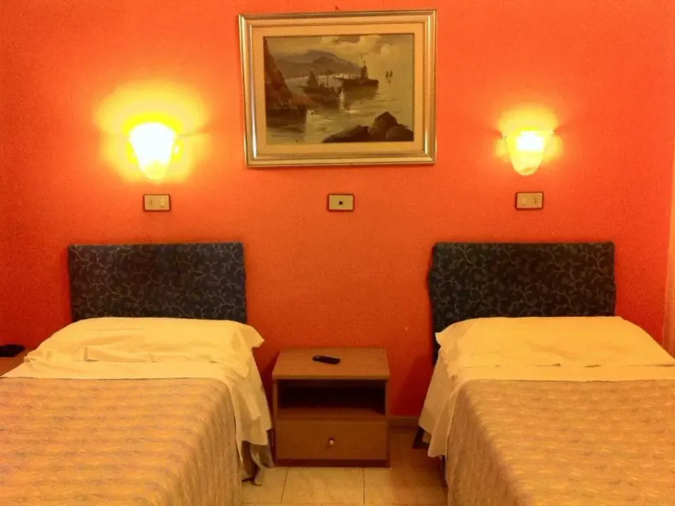 Photo 5 of 10, Hotel Pensione Romeo