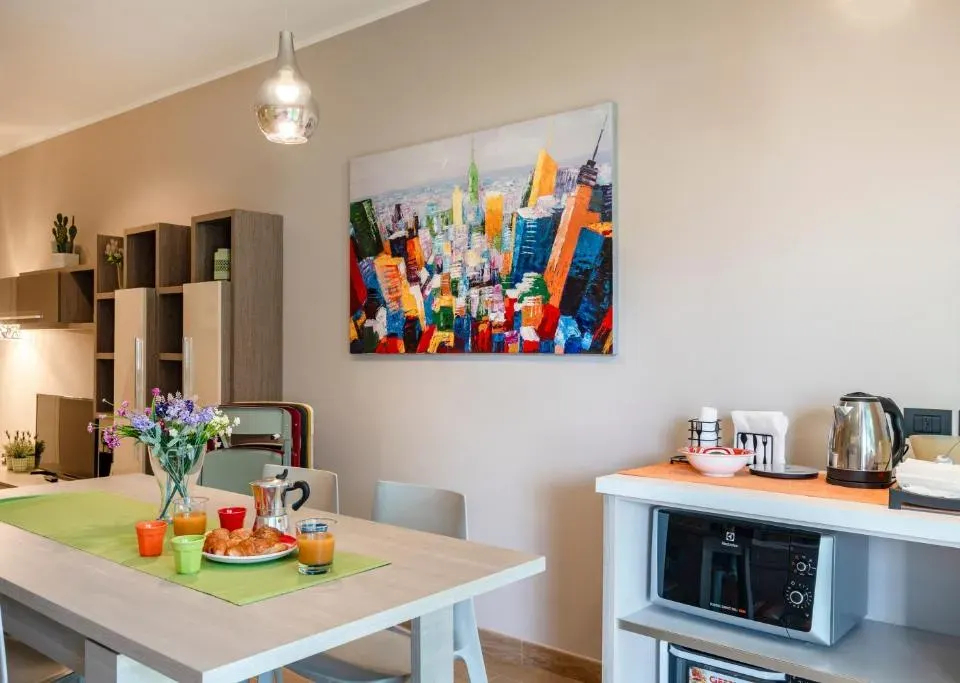Photo 4 of 10, GuestHost - Casa Green Joyful Apartment