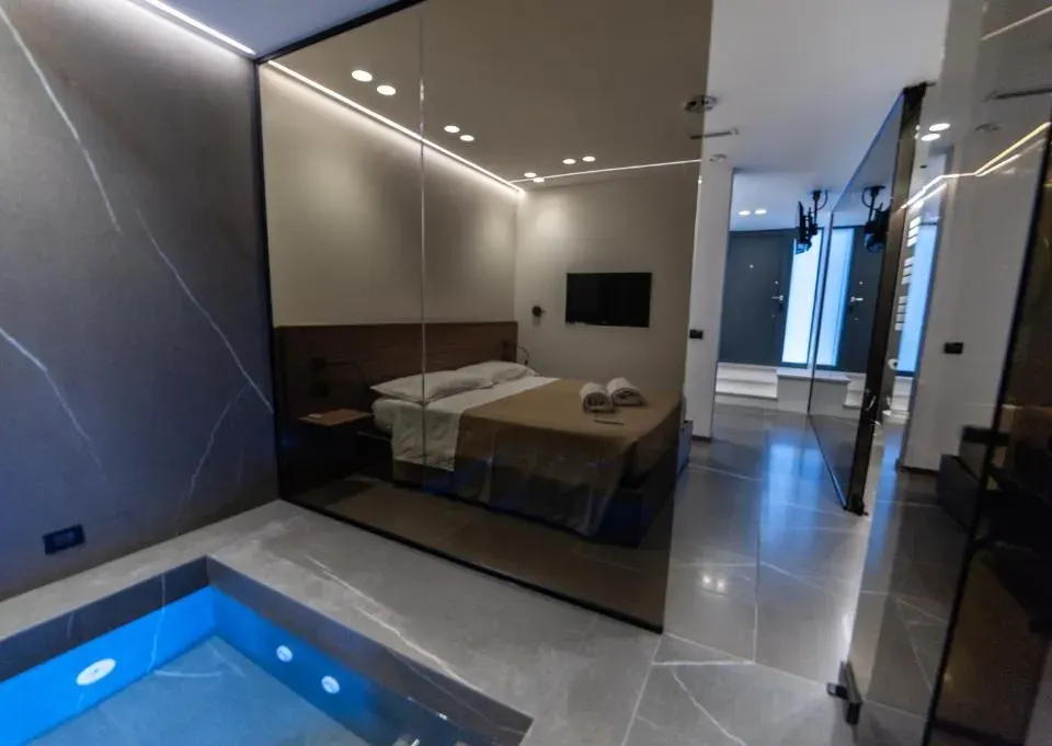 Photo 1 of 10, VS LUXURY SUITE with SPA