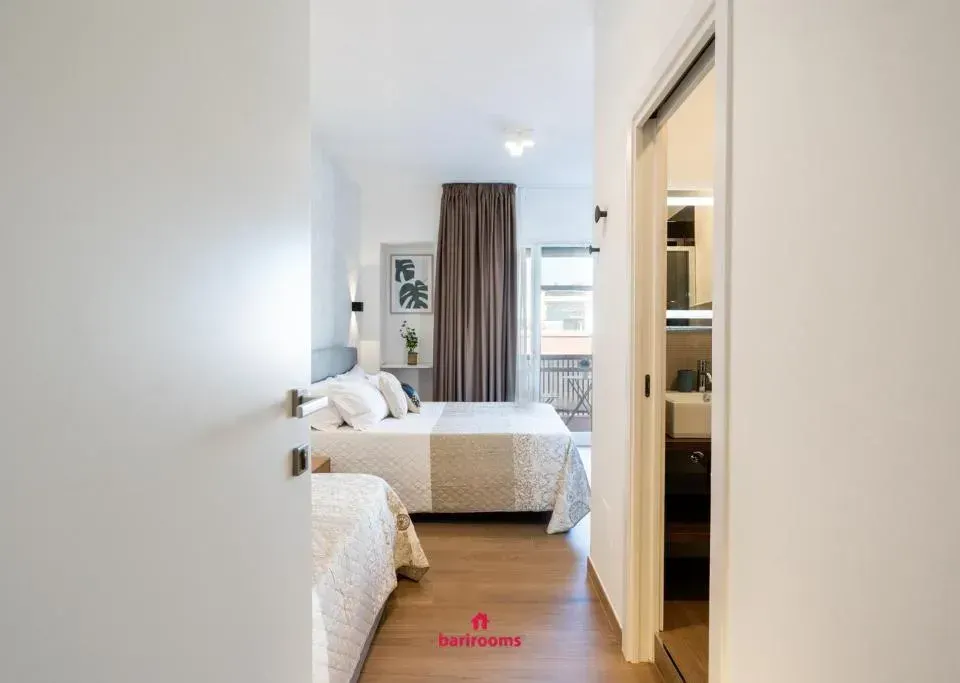 Photo 4 of 10, Barirooms - Sparano Suites