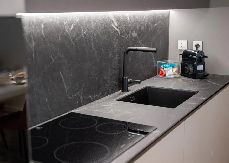 Photo 7 of 10, N-149 Luxury Apartments