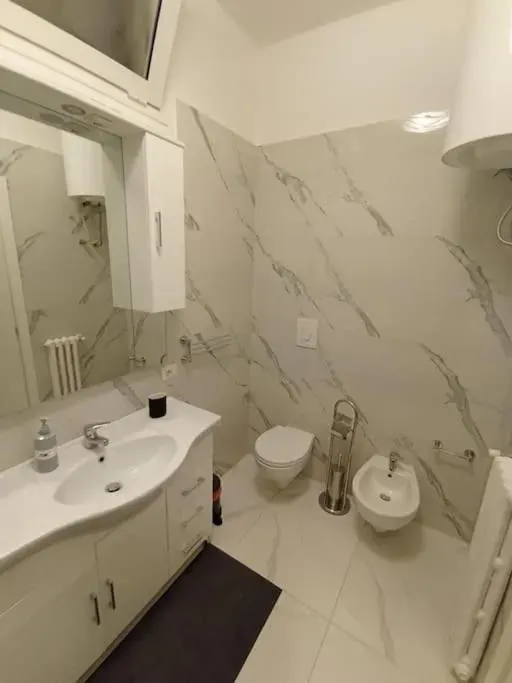 Photo 7 of 10, Andrea Central Apartment