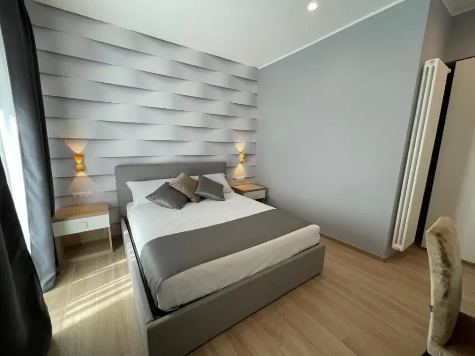 Photo 2 of 10, Martini Suite 2 Bari
