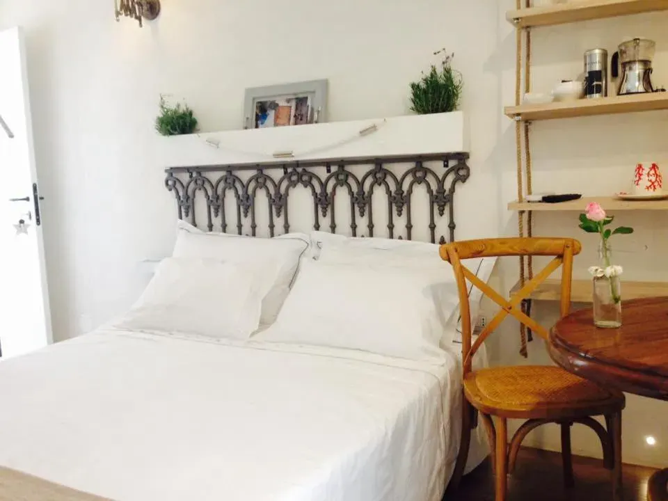Photo 6 of 10, Marè Rooms Bari old town center