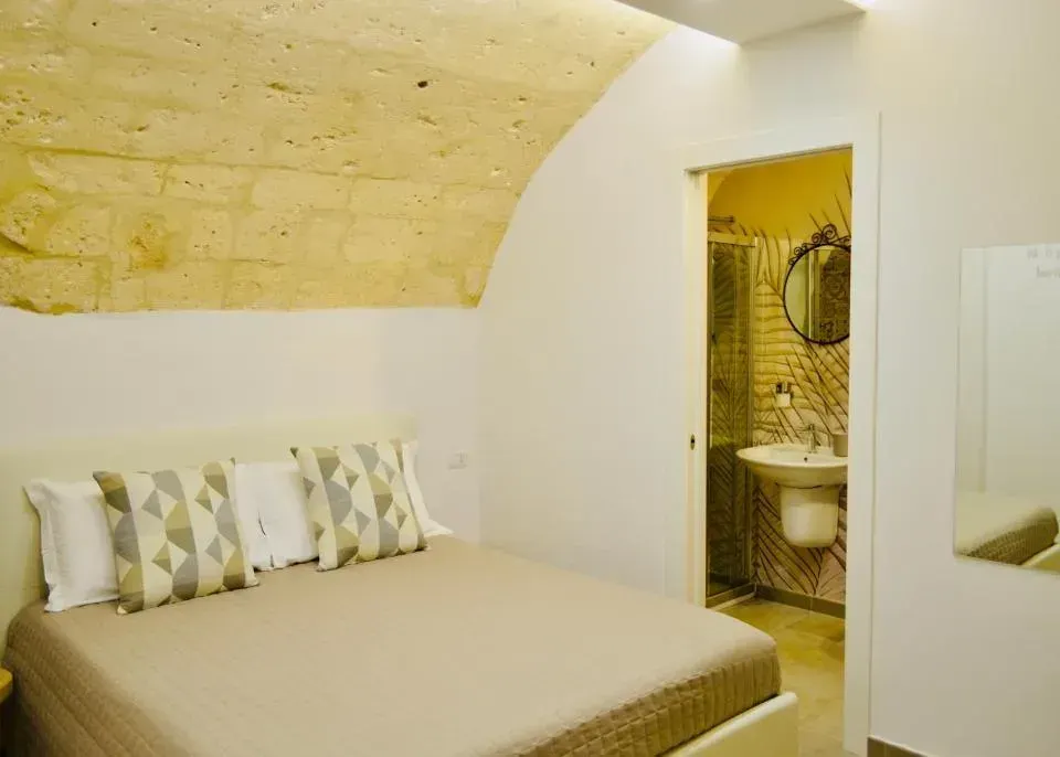 Photo 2 of 10, Arvian B&B
