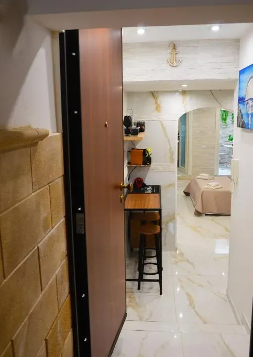 Photo 4 of 10, Domus ZEUS