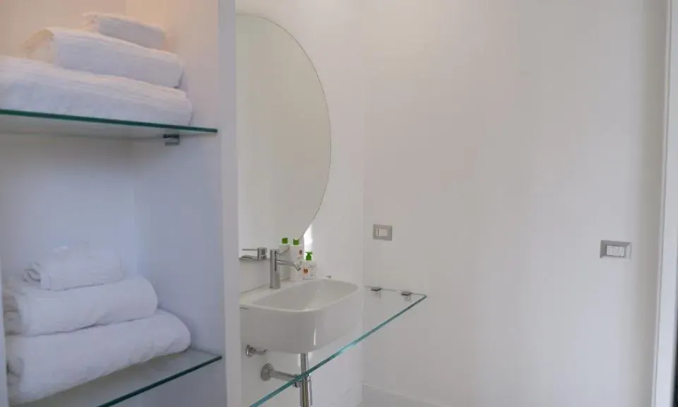 Photo 8 of 10, Apulian Home 192