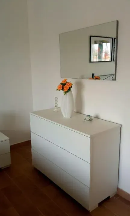 Photo 6 of 10, Marilena House