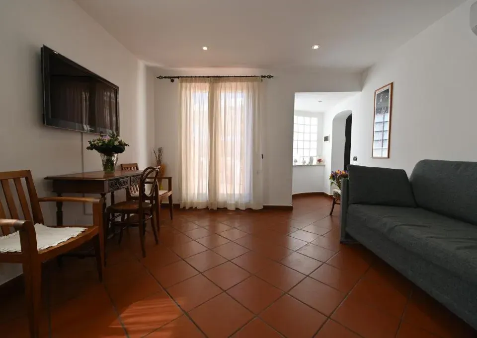 Photo 9 of 10, Terrazza128