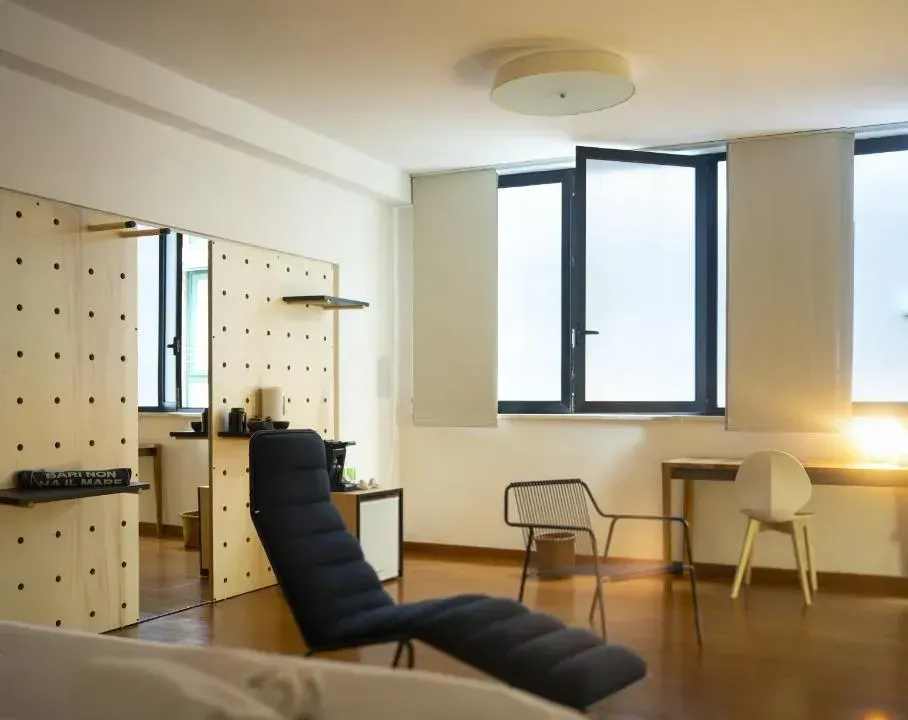 Photo 3 of 10, Imago Plus Hotel