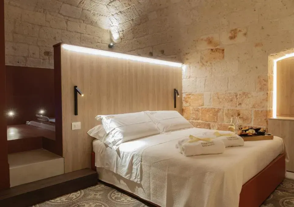 Photo 3 of 10, Harmonies BnB - Luxury Suites & Family Room Bari