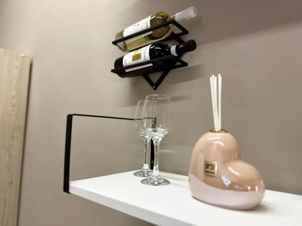 Photo 4 of 10, Svevo Suites