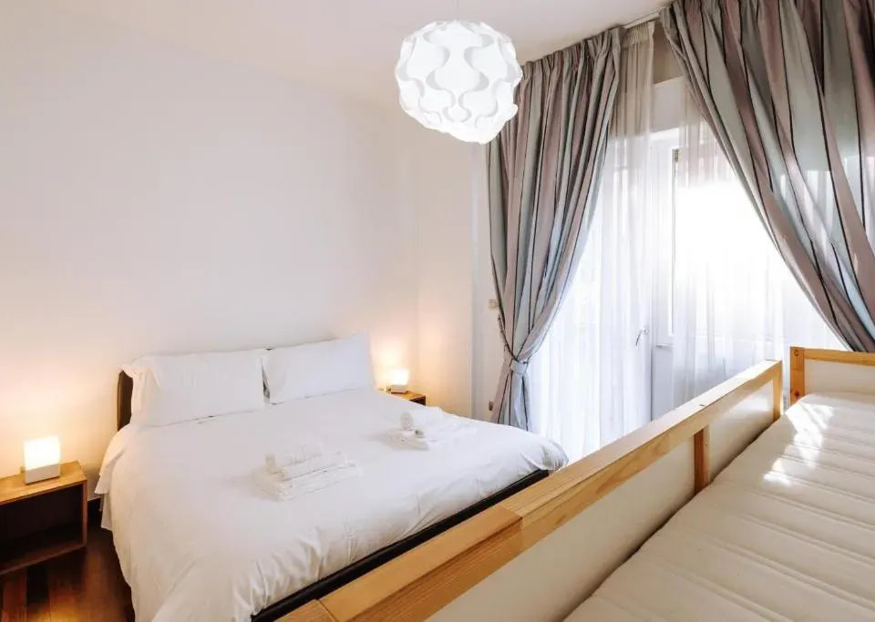 Photo 8 of 10, Enea Luxury Apartments - Piccinni