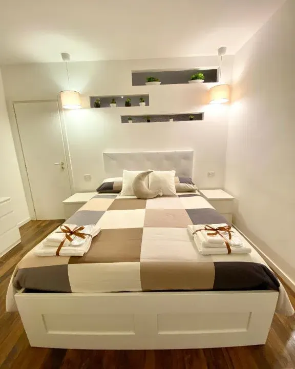 Photo 6 of 10, A&A B&B Bari
