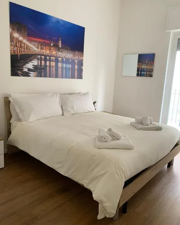 Photo 6 of 10, Pizzoli Suite