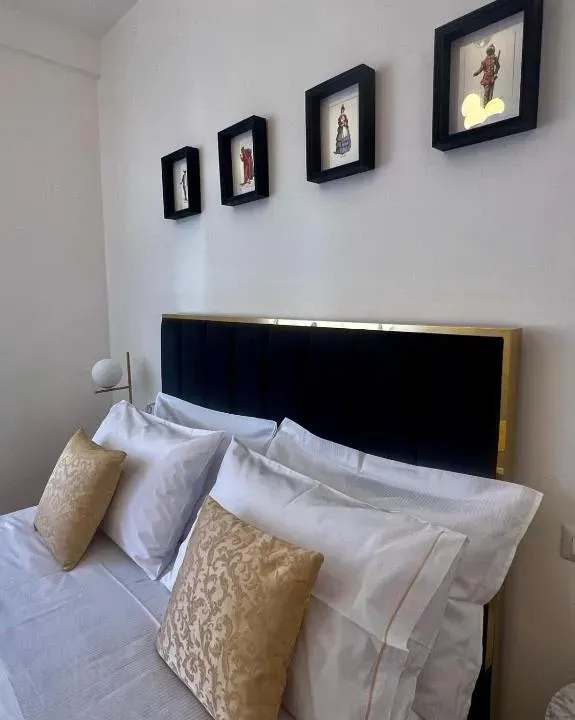 Photo 3 of 10, Eccelsobarese Boutique Apartment - 10 mins from City Center