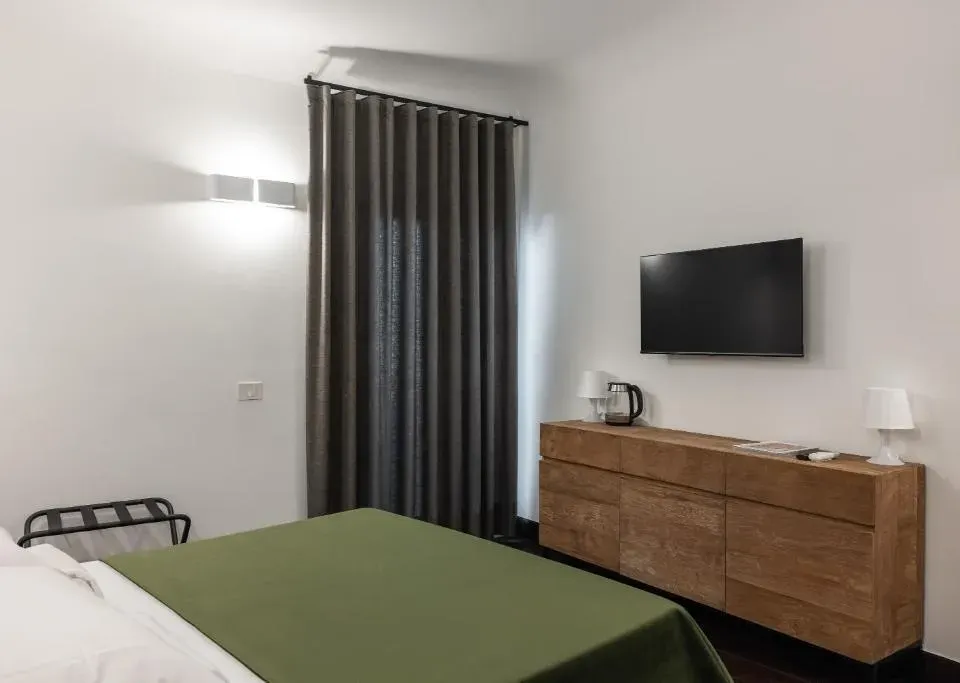 Photo 4 of 10, Luxury Home Santa Teresa Old Town