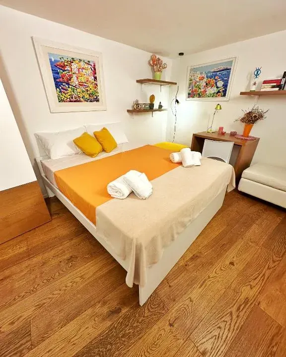 Photo 4 of 10, Casa Venezia San Nicola