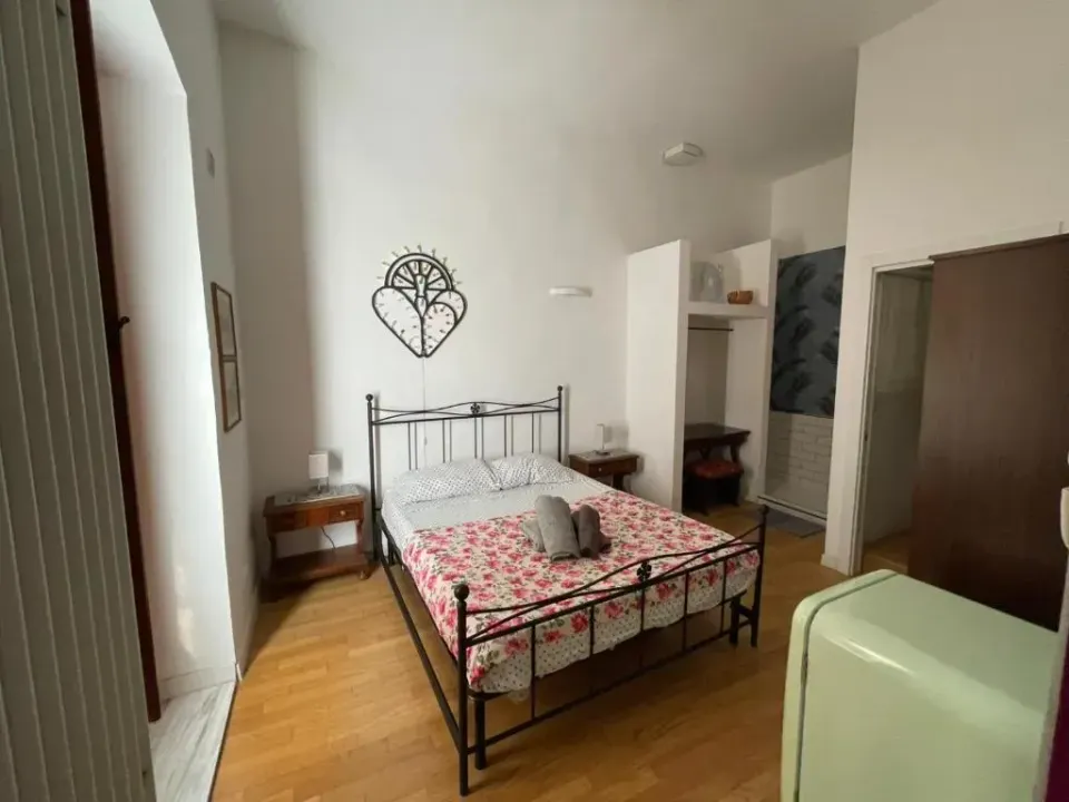 Photo 1 of 10, Guiscardo Suites