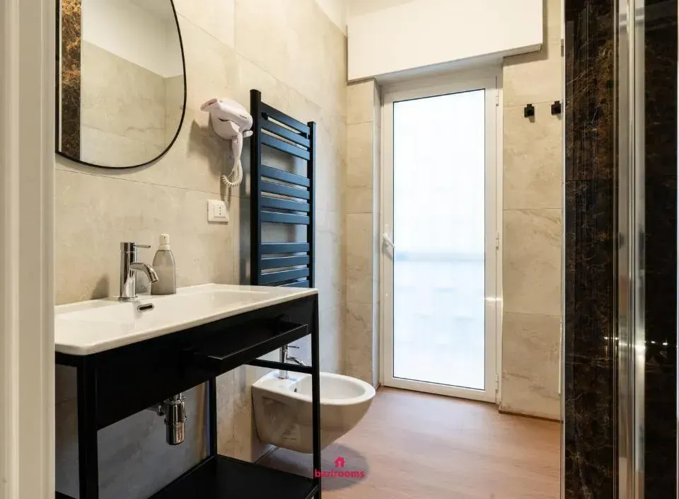 Photo 5 of 10, Barirooms - Petruzzelli