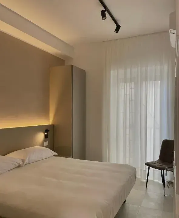 Photo 7 of 10, Moma Urban Stay