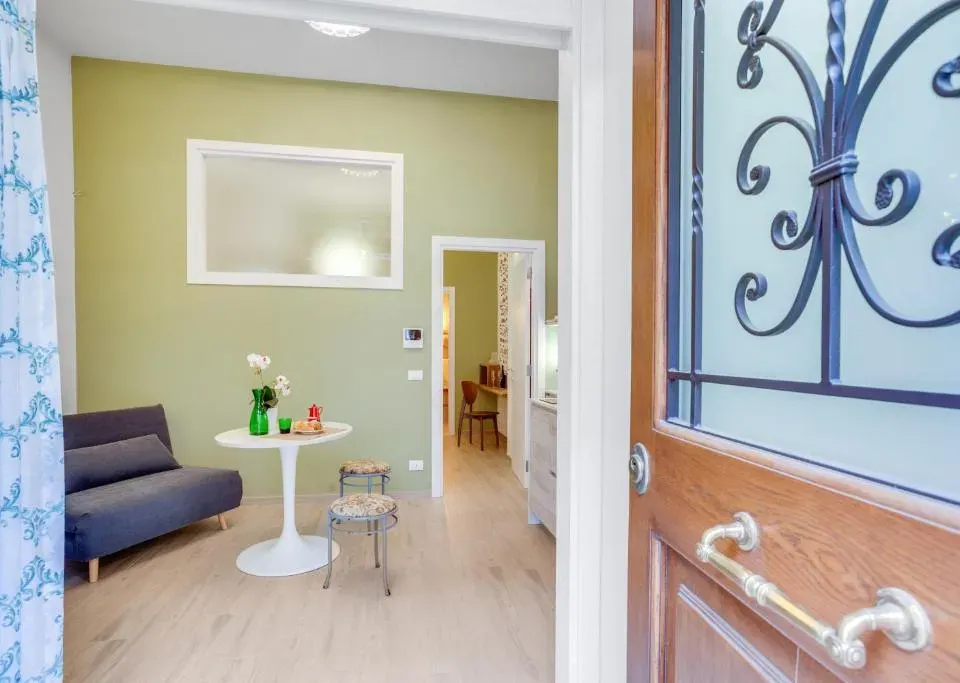 Photo 8 of 10, GuestHost - Madame Bari fully equipped apartment