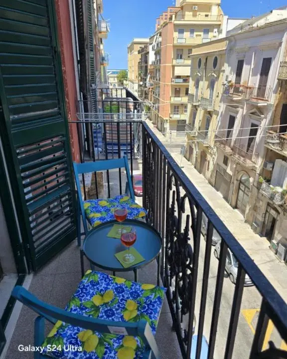 Photo 5 of 10, Bella Bari Big Apartment for maximum 8 people with FREE Air Conditioner and Balcony