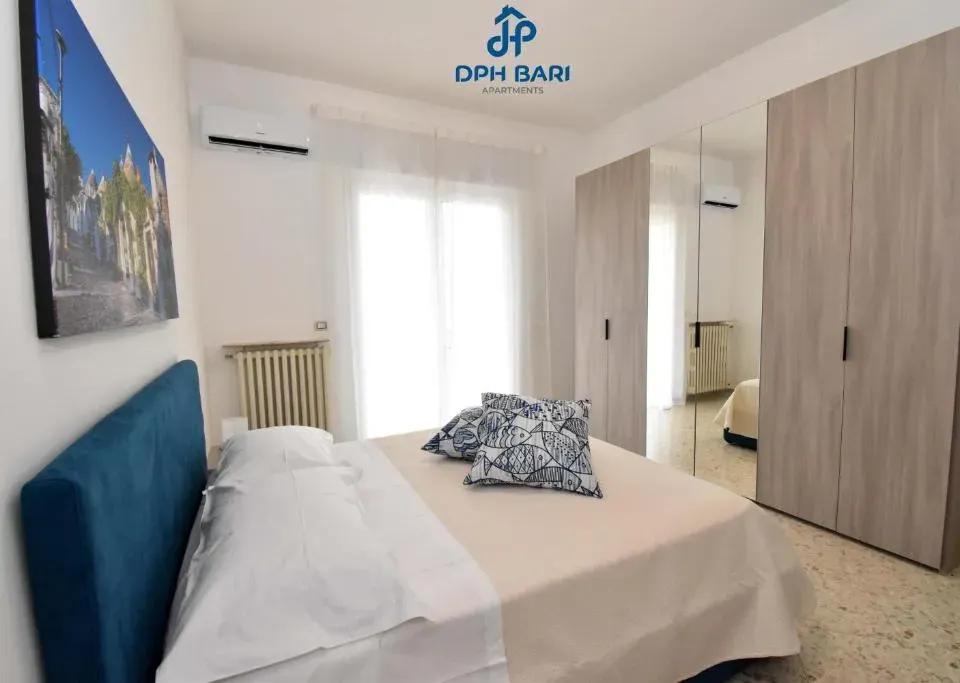 Photo 2 of 10, DPH Bari Apartments - Oberdan