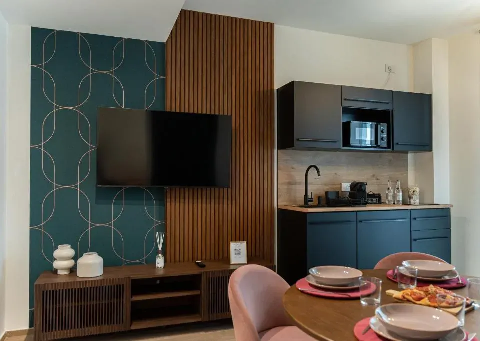 Photo 7 of 10, AM156 Bari Apt 239 Modern Urban Suite with Terrace & WiFi
