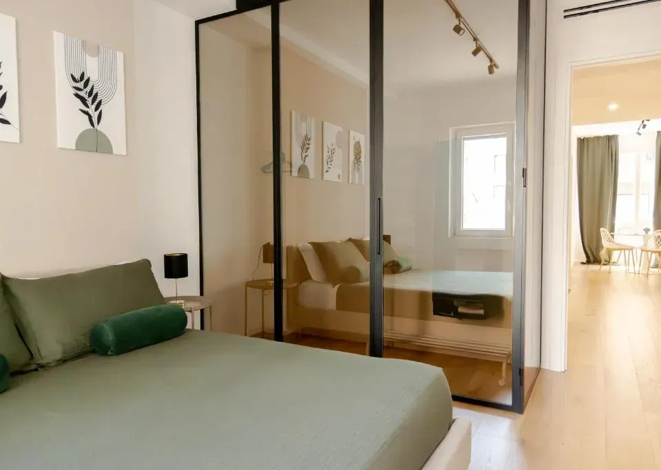 Photo 7 of 10, GV Suite Luxury