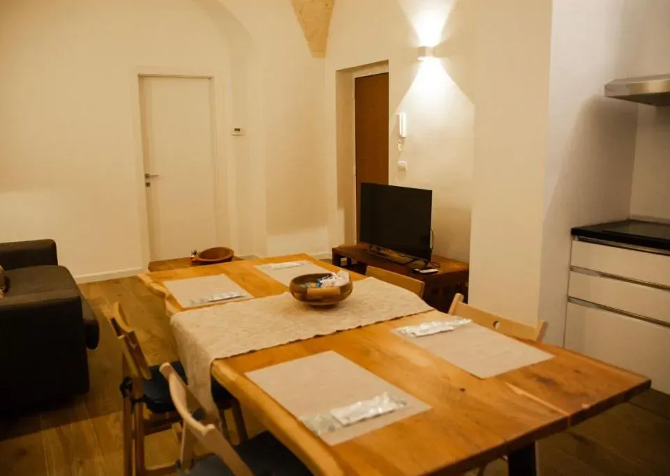Photo 7 of 10, Giga Apartment Bari Puglia