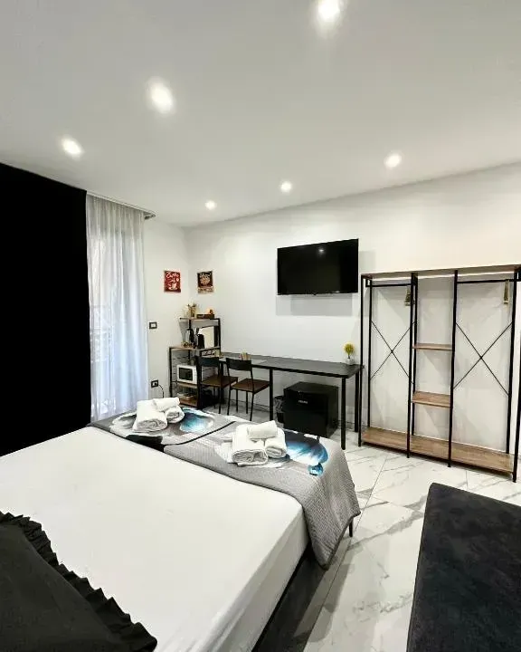 Photo 5 of 10, Oltremare Luxury Suites