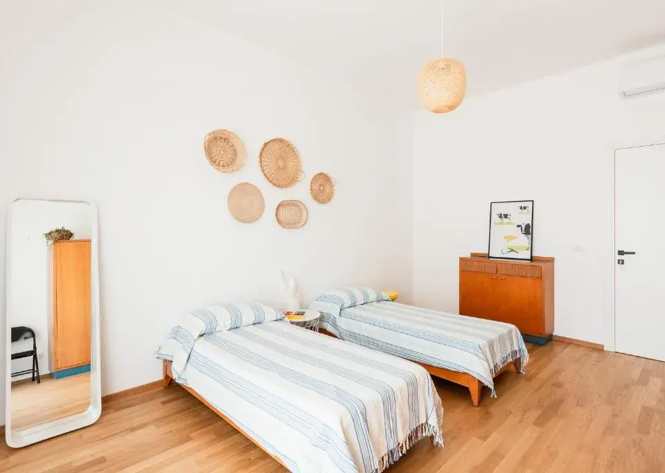 Photo 2 of 10, Interno 19 - Vista mare