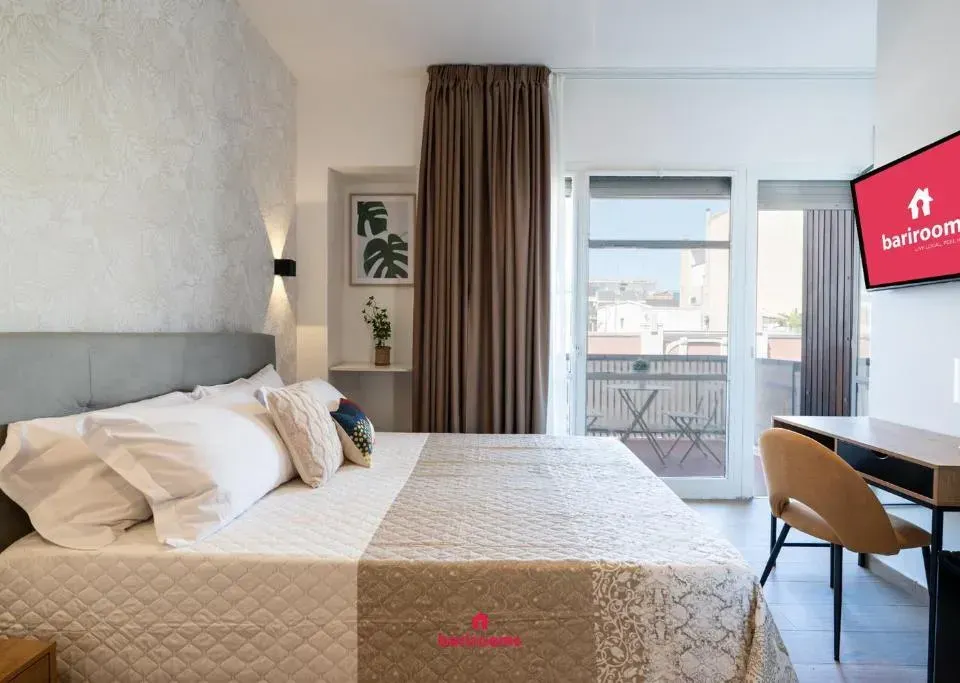 Photo 5 of 10, Barirooms - Sparano Suites