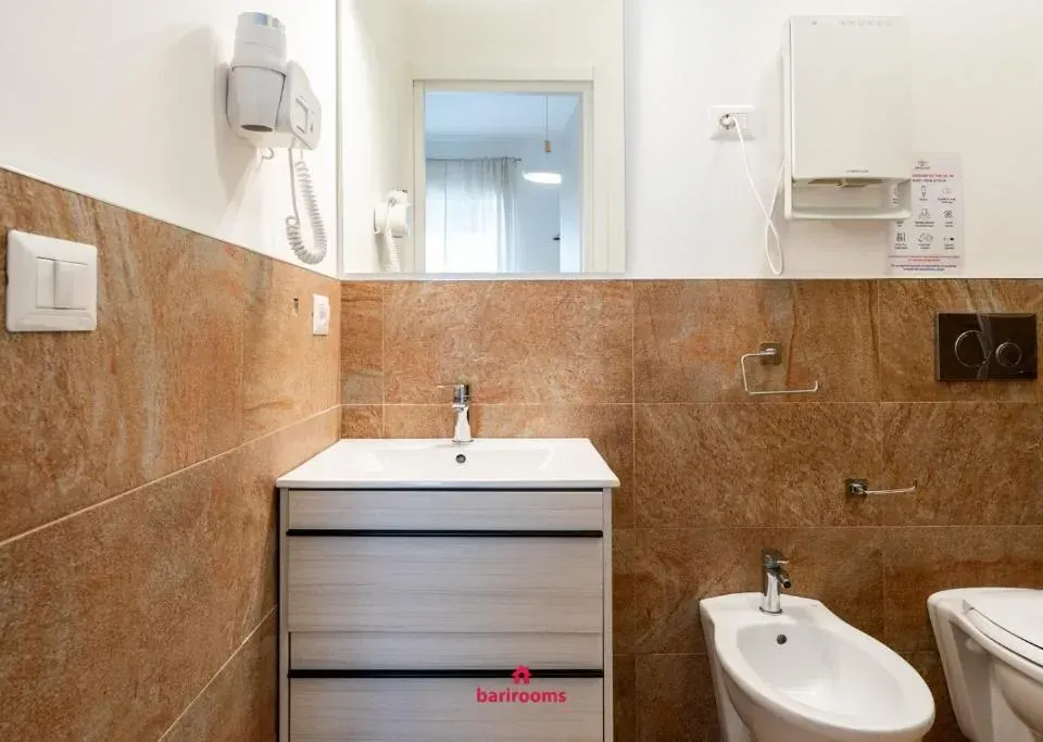 Photo 7 of 10, Barirooms - Picca 24