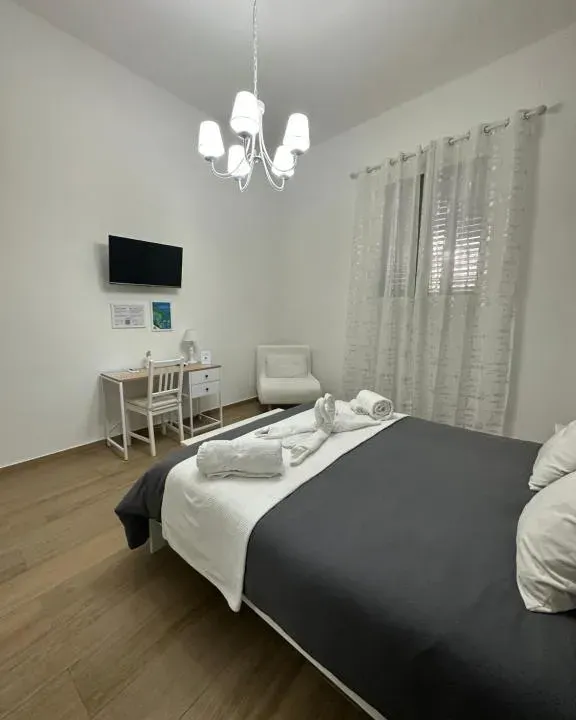 Photo 2 of 10, Apulia White House 59