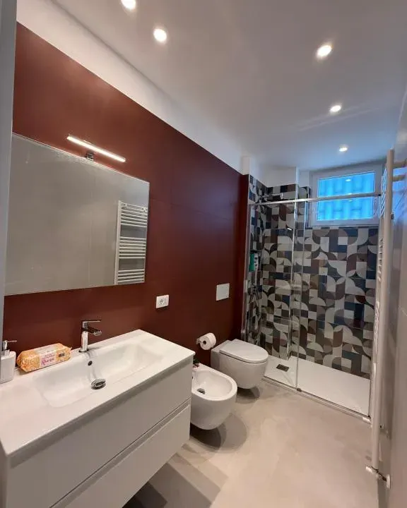Photo 6 of 10, Sunset Luxury Home