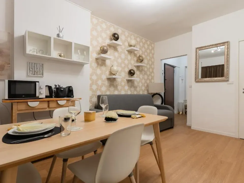 Photo 10 of 10, Mica Home Sparano